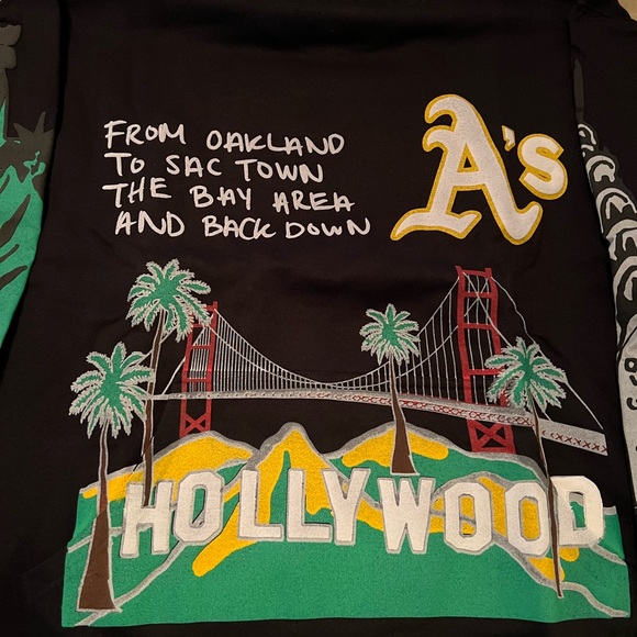 Black large hoodie - Picture 3 of 4